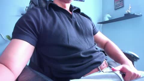 Snapshot of stefann_salvatore chatting on April 18, 7:58 pm Stefann Salvatore online show from April 18, 7:58 pm