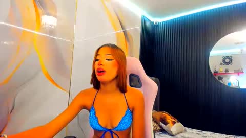 Snapshot of stefanny_vv chatting on June 9, 3:51 am STEFANNY online show from June 9, 3:51 am