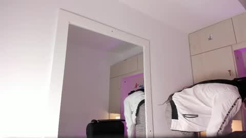 stefannyevans_ online show from December 17, 12:55 pm