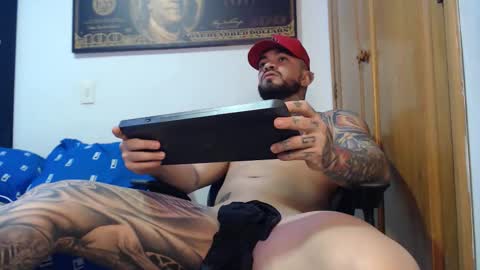 stefanodangelo01 online show from November 14, 5:06 am