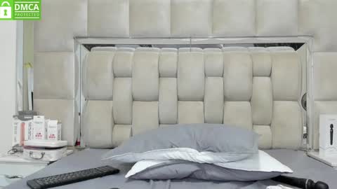 Stefany online show from March 4, 11:00 pm