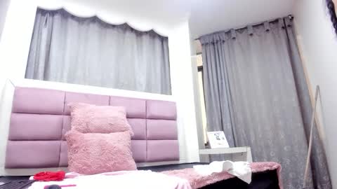 Stefany  online show from November 4, 8:19 pm