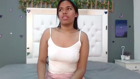 Stefany Brown online show from December 24, 2:44 pm