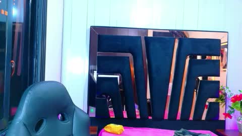 Snapshot of stefany_piink chatting on March 26, 12:11 pm stefany piink online show from March 26, 12:11 pm