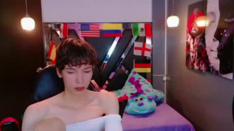stefany piink online show from June 14, 2:52 pm