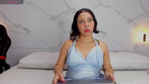 stefany weit online show from March 27, 11:43 am