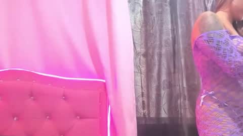 stefanyhorny69 online show from December 23, 1:56 pm