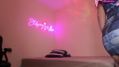 stefany online show from December 23, 9:16 am