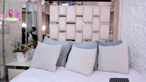 Stefany  online show from May 22, 5:18 pm