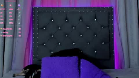 steff_olsen online show from May 6, 7:08 pm