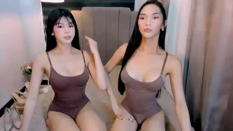 Snapshot of steffani_deluxe chatting on April 11, 3:33 am STEF online show from April 11, 3:33 am