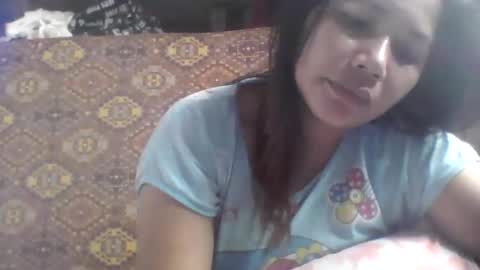 Snapshot of steffani_love chatting on March 3, 8:27 am steffani_love online show from March 3, 8:27 am