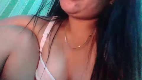 Snapshot of steffani_love chatting on October 23, 2:22 am steffani_love online show from October 23, 2:22 am