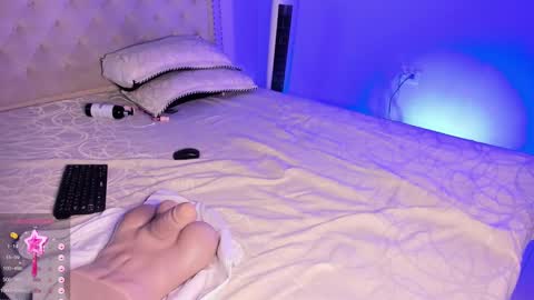 steffany_lopez_ online show from February 8, 7:49 pm