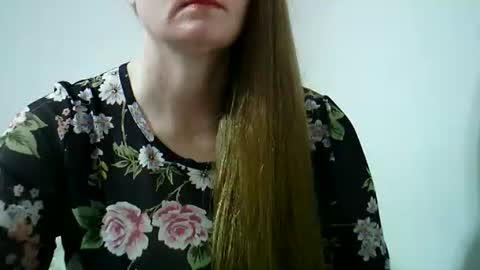 Snapshot of stefffa8009 chatting on February 22, 8:13 am stefffa8009 online show from February 22, 8:13 am