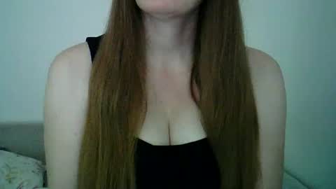 Snapshot of stefffa8009 chatting on March 25, 9:15 am stefffa8009 online show from March 25, 9:15 am