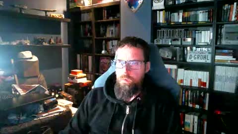 Snapshot of stefffg chatting on April 3, 7:23 pm MeStef online show from April 3, 7:23 pm