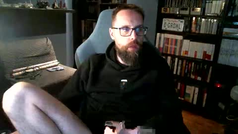 Snapshot of stefffg chatting on April 22, 7:26 pm MeStef online show from April 22, 7:26 pm