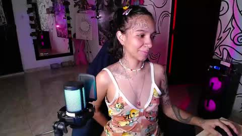 Snapshot of stefh420 chatting on March 10, 8:41 am online show from March 10, 8:41 am