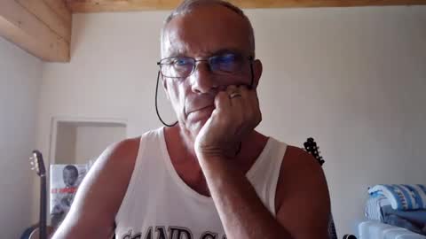 stefi444466 online show from August 3, 1:49 pm