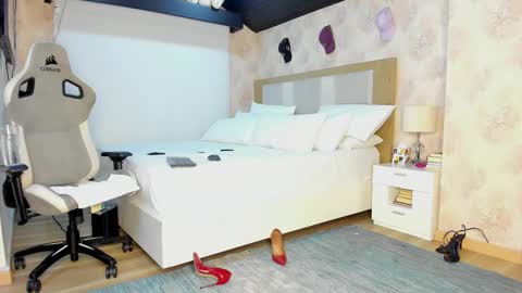 Snapshot of stefi_alizon chatting on October 29, 1:19 am Zuly online show from October 29, 1:19 am