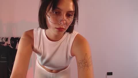 Snapshot of stefigirl chatting on December 3, 9:45 pm Stef online show from December 3, 9:45 pm