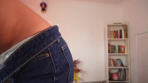 Snapshot of stefigirl chatting on October 10, 7:24 pm Stef online show from October 10, 7:24 pm