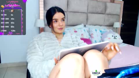 Stefany online show from October 16, 12:33 am