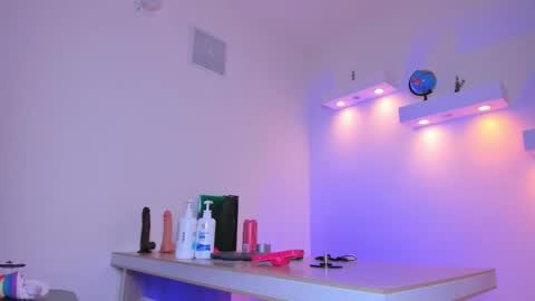 Stefany Bratz online show from March 11, 5:02 am