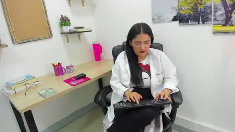 Stefy  online show from March 26, 7:30 pm