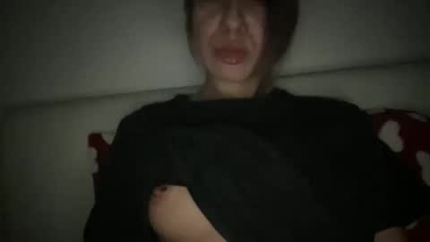 Snapshot of stefy_glow chatting on March 5, 1:21 am stefy_glow online show from March 5, 1:21 am