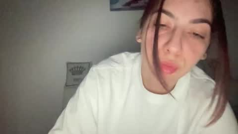 Snapshot of stefy_glow chatting on March 5, 8:32 pm stefy_glow online show from March 5, 8:32 pm