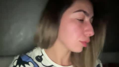 Snapshot of stefy_glow chatting on November 2, 9:39 pm stefy_glow online show from November 2, 9:39 pm