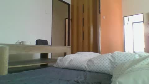 Snapshot of steki038434 chatting on February 21, 12:17 pm steki038434 online show from February 21, 12:17 pm