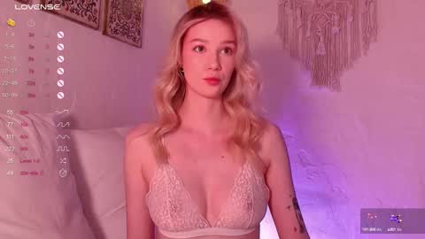My name is Stella Nice to meet you  Fav Pattern is 111  boobs are real online show from February 25, 9:46 pm