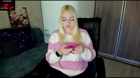Stella  Cox online show from November 14, 6:56 am