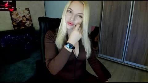Stella  Cox online show from November 15, 6:44 am