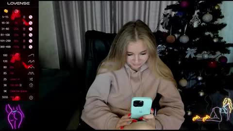 Stella  Cox online show from December 14, 12:21 pm