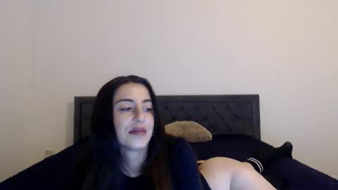 Stella John online show from October 3, 6:10 am