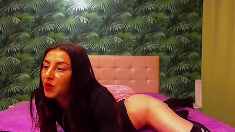 Stella John online show from November 22, 5:06 am