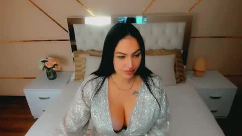 Stella Nelson online show from October 7, 7:05 am