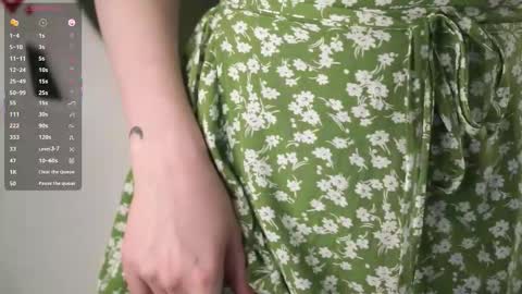 Snapshot of stella_of_steel chatting on October 4, 9:07 am Stella online show from October 4, 9:07 am