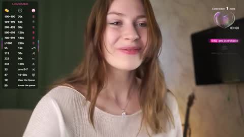 Snapshot of stella_of_steel chatting on October 9, 10:57 am Stella online show from October 9, 10:57 am