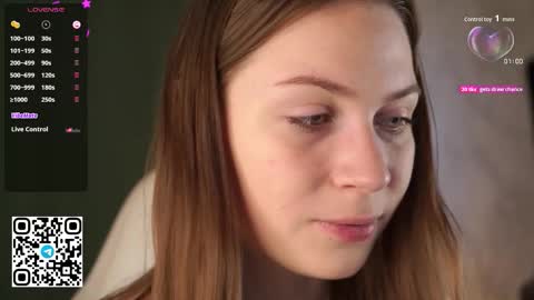 Snapshot of stella_of_steel chatting on October 25, 9:17 am Stella online show from October 25, 9:17 am