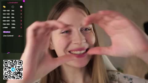 Snapshot of stella_of_steel chatting on November 5, 9:31 am Stella online show from November 5, 9:31 am