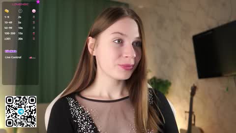 Snapshot of stella_of_steel chatting on November 18, 10:31 am Stella online show from November 18, 10:31 am