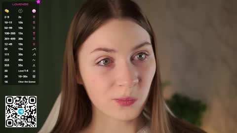 Snapshot of stella_of_steel chatting on November 26, 10:49 am Stella online show from November 26, 10:49 am