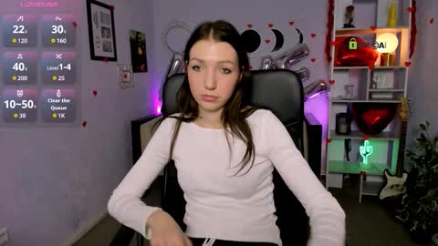 Stella online show from February 18, 2:46 pm