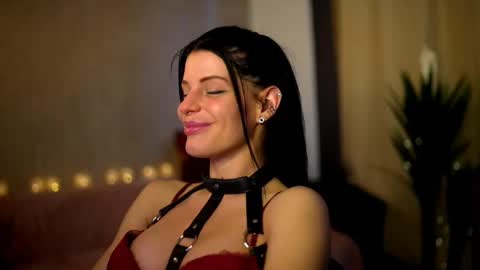 Stella online show from March 3, 1:09 pm