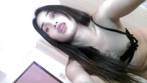 Stella Siner online show from July 25, 7:28 am